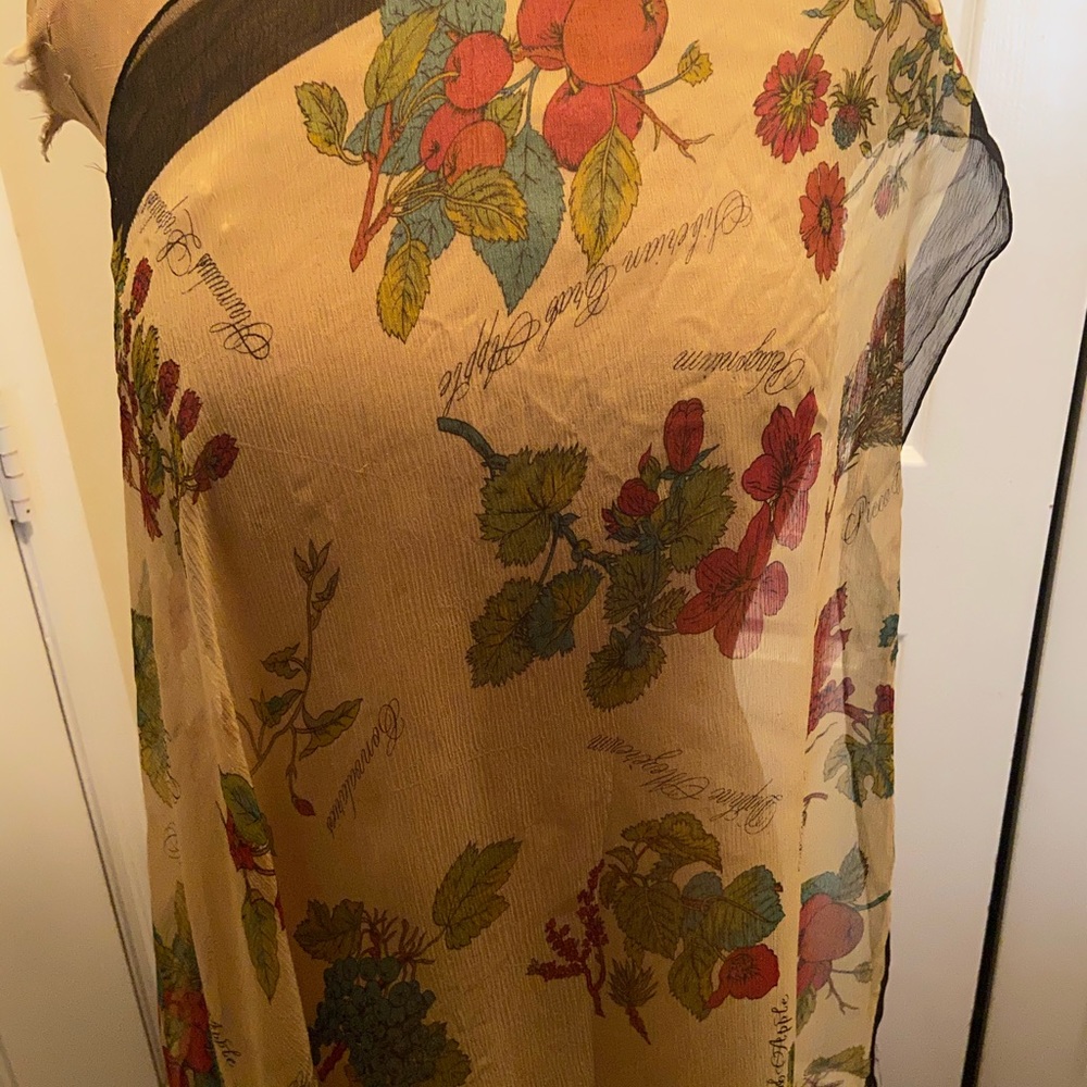 Scarves - Picture 4 of 4